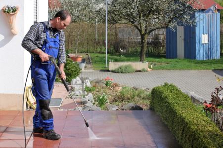 Commercial power washing in Gridiron by Complete Janitorial Services of Houston